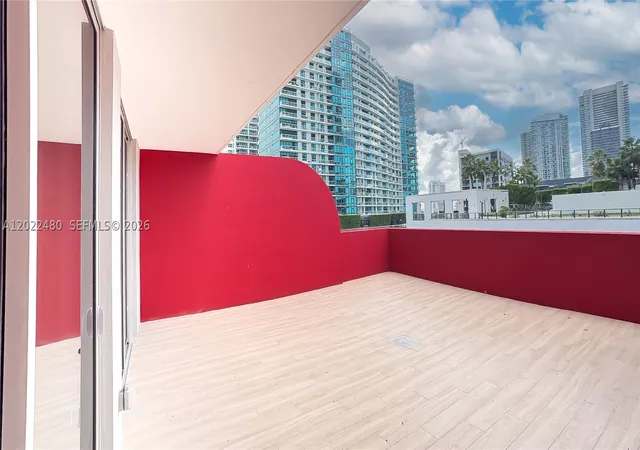 Photo 3 of Condo for sale at 3100 Ne 1st Av #608, Miami, FL 33137 | MLS# A12022480 | Listing updated on 2026-09-10