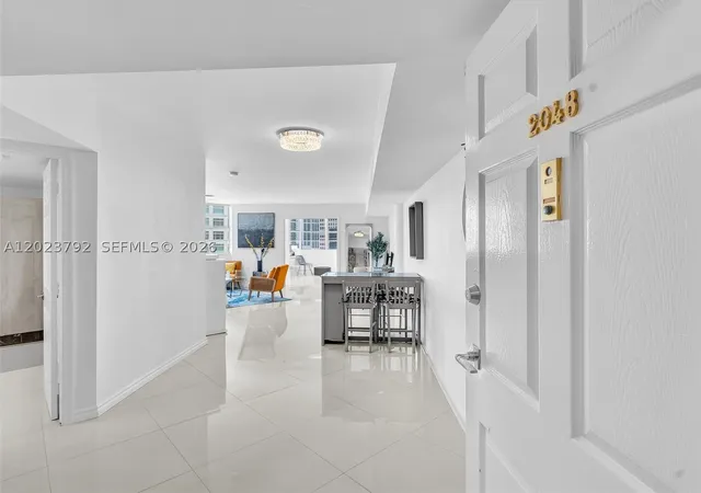 Photo 2 of Condo for sale at 825 Brickell Bay Dr #2048, Miami, FL 33131 | MLS# A12023792 | Listing updated on 2026-10-01