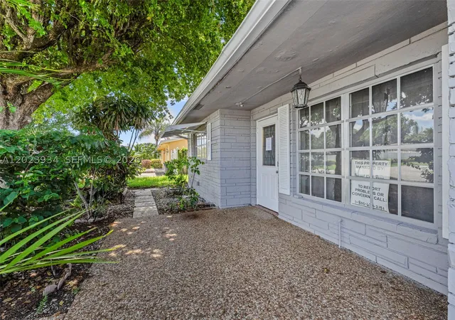 Photo 3 of Sale Pending at 3310 Nw 66th St, Fort Lauderdale, FL 33309 | MLS# A12023934 | Listing updated on 2026-09-14