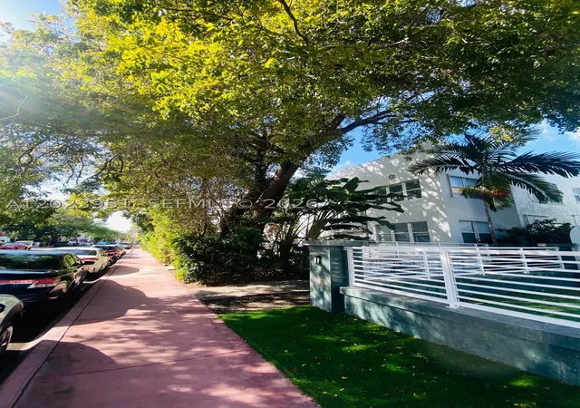 Photo 3 of Condo for sale at 1550 Drexel Ave #202, Miami Beach, FL 33139 | MLS# A12023951 | Listing updated on 2026-09-09