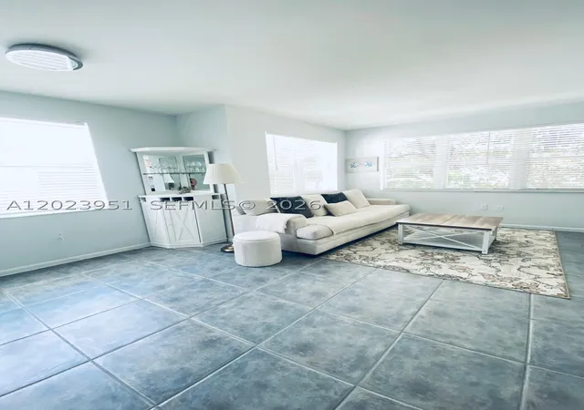 Photo 4 of Condo for sale at 1550 Drexel Ave #202, Miami Beach, FL 33139 | MLS# A12023951 | Listing updated on 2026-09-09