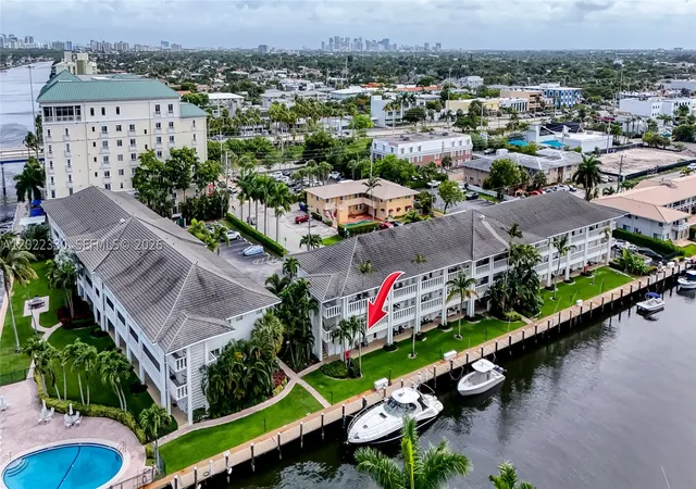 Photo 2 of Condo for sale at 2881 Ne 32nd St #111, Fort Lauderdale, FL 33306 | MLS# A12022330 | Listing updated on 2026-09-10