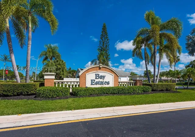 Photo 3 of Single family home for sale at 6256 Lansdowne Cir, Boynton Beach, FL 33472 | MLS# A12024228 | Listing updated on 2026-08-30