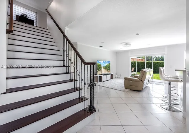 Photo 4 of Single family home for sale at 6256 Lansdowne Cir, Boynton Beach, FL 33472 | MLS# A12024228 | Listing updated on 2026-08-30
