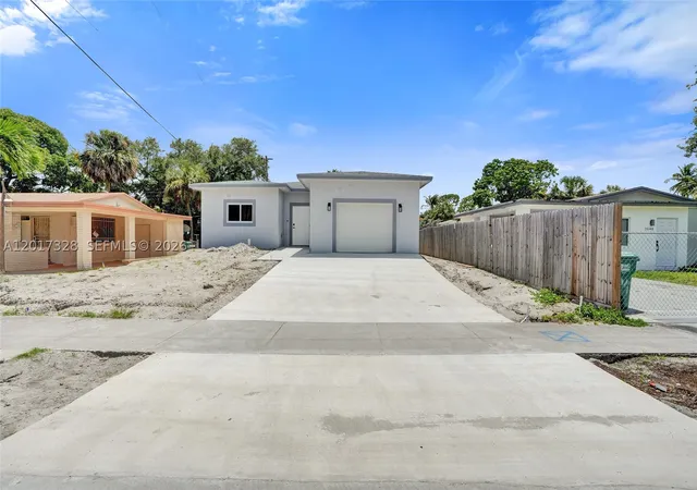 Photo 2 of Single family home for sale at 2536 Nw 9th Ct, Fort Lauderdale, FL 33311 | MLS# A12017328 | Listing updated on 2026-09-12