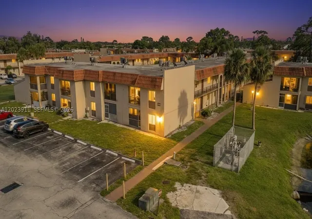 Photo 3 of Sale Pending at 6100 Forest Hill Blvd #107, West Palm Beach, FL 33415 | MLS# A12023911 | Listing updated on 2026-09-21