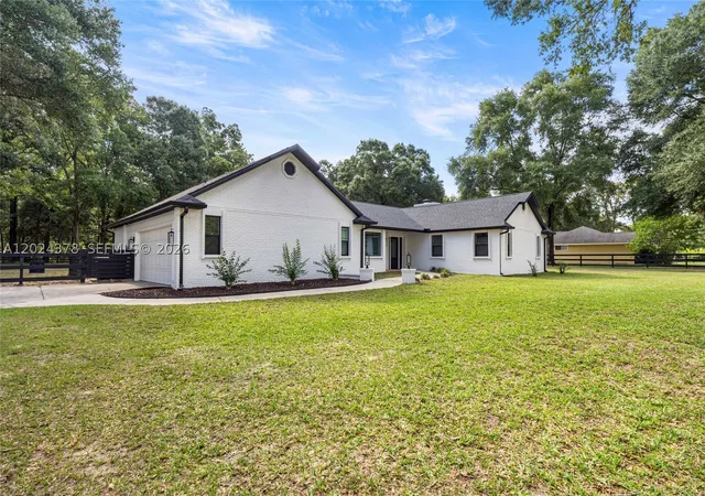 Photo 3 of Single family home for sale at 3251 Sw 56Th Ave, Ocala, FL 34474 | MLS# A12024378 | Listing updated on 2026-09-11
