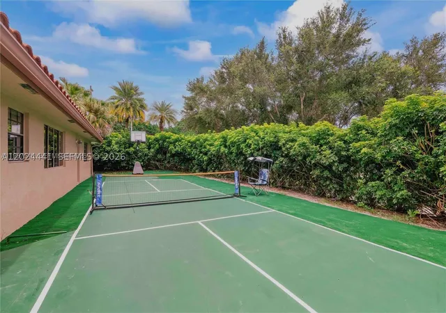 Photo 4 of Sale Pending at 2900 Nw 25Th Way, Boca Raton, FL 33434 | MLS# A12024441 | Listing updated on 2026-09-16