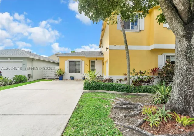 Photo 2 of Sale Pending at 14515 Sw 139th Ave Cir E, Miami, FL 33186 | MLS# A12024548 | Listing updated on 2026-09-11