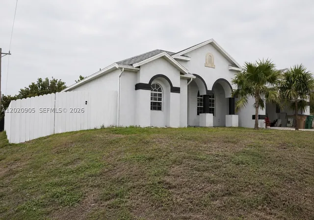 Photo 3 of Single family home for sale at 14 1602 Sw 14Th St, Cape Coral, FL 33991 | MLS# A12020905 | Listing updated on 2026-09-29