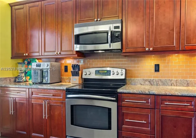 Photo 4 of Condo for sale at 5519 Fairway Park Dr #203, Boynton Beach, FL 33437 | MLS# A12023985 | Listing updated on 2026-08-28