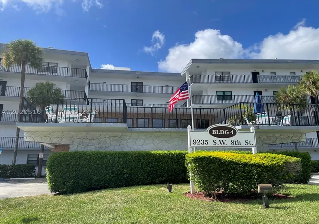 Photo 1 of Condo for sale at 9235 Sw 8th St #209, Boca Raton, FL 33428 | MLS# A12020316 | Listing updated on 2026-08-27