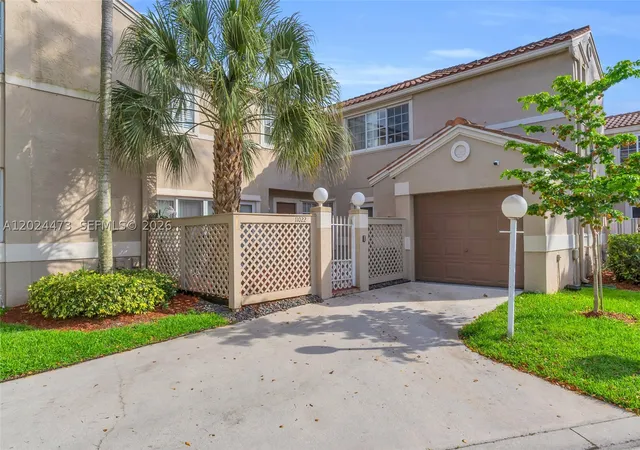 Townhouse for sale at 11022 Chandler Dr, Hollywood, FL 33026 | MLS# A12024473