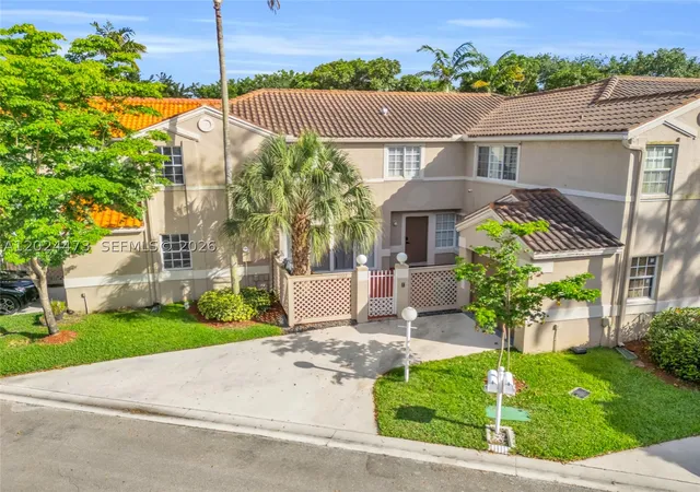 Photo 2 of Townhouse for sale at 11022 Chandler Dr, Hollywood, FL 33026 | MLS# A12024473 | Listing updated on 2026-09-10
