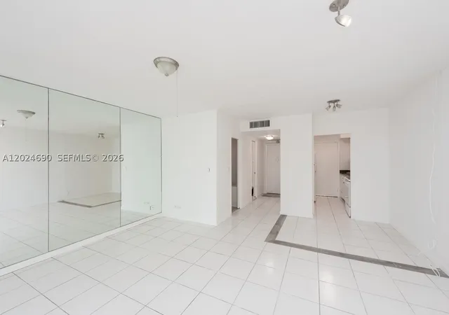 Photo 4 of Condo for sale at 1408 Brickell Bay Dr #1116, Miami, FL 33131 | MLS# A12024690 | Listing updated on 2026-09-10