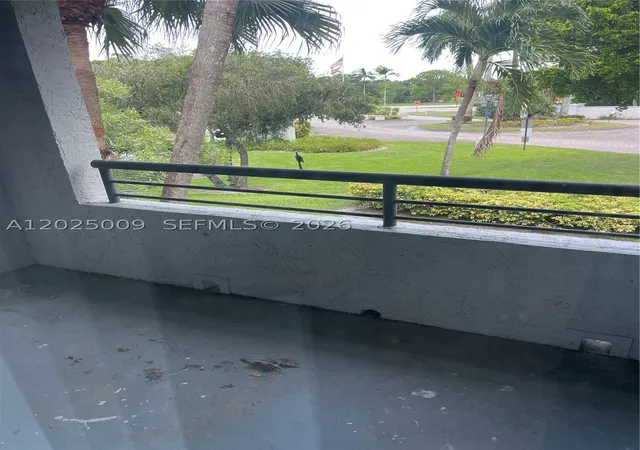 Listing Photo 5 - Condo for sale in building located at 951 Lyons Rd, Coconut Creek, FL 33063 - Unit #6206