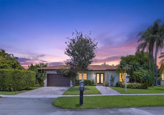 Photo 3 of Single family home for sale at 16641 Royal Poinciana Dr, Weston, FL 33326 | MLS# A12019985 | Listing updated on 2026-09-13