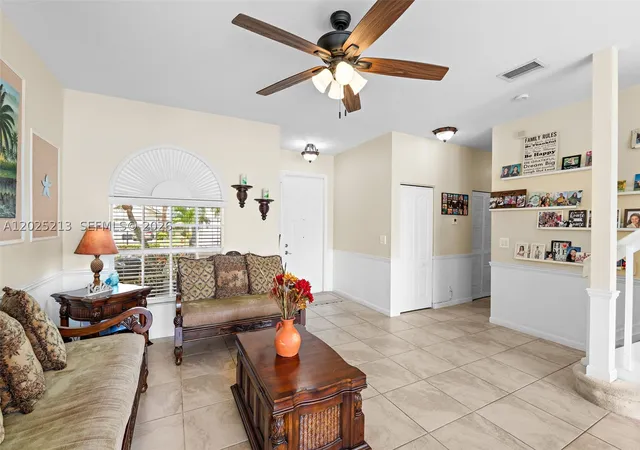 Photo 3 of Single family home for sale at 116 Berenger Walk, Royal Palm Beach, FL 33414 | MLS# A12025213 | Listing updated on 2026-10-01