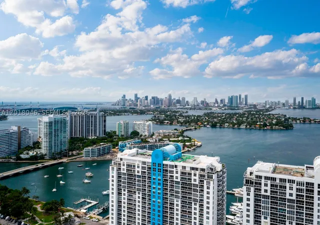 Photo 3 of Condo for sale at 1800 Sunset Harbour Dr #1601, Miami Beach, FL 33139 | MLS# A12018046 | Listing updated on 2026-09-14
