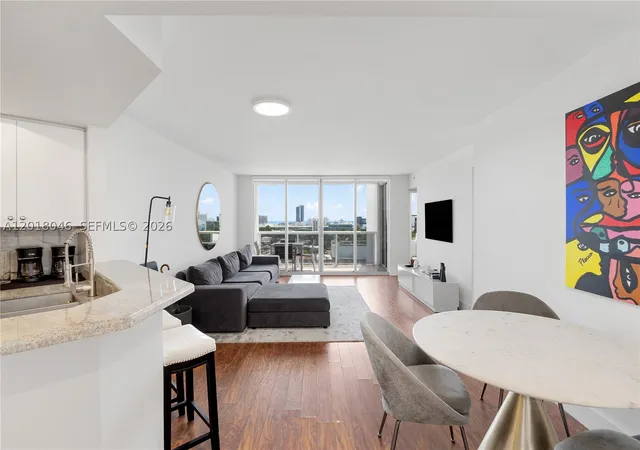 Photo 4 of Condo for sale at 1800 Sunset Harbour Dr #1601, Miami Beach, FL 33139 | MLS# A12018046 | Listing updated on 2026-09-14