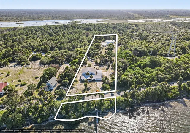 Photo 1 of Mansion for sale at 7802 S Indian River, Fort Pierce, FL 34982 | MLS# A12025688 | Listing updated on 2026-08-31
