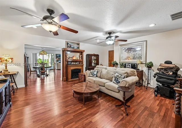 Photo 3 of Mansion for sale at 7802 S Indian River, Fort Pierce, FL 34982 | MLS# A12025688 | Listing updated on 2026-08-31