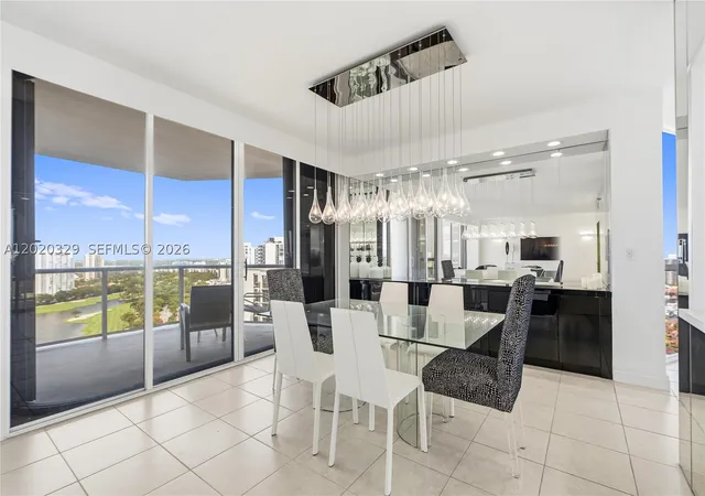 Listing Photo 2 - Condo for sale in building located at 20281 E Country Clb Dr, Aventura, FL 33180 - Unit #2101