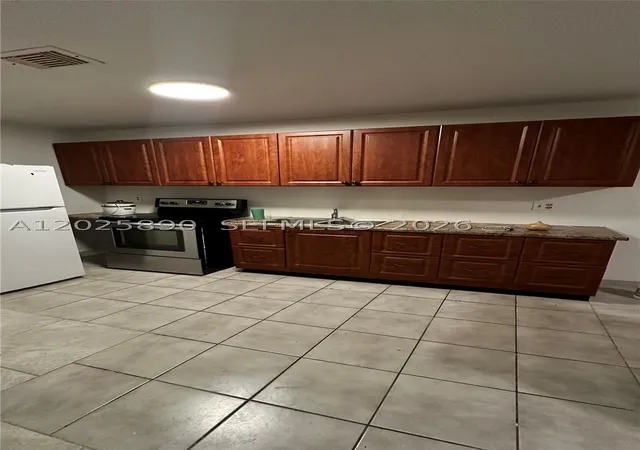 Photo 3 of Single family home for sale at 4198 W 10th Ave, Hialeah, FL 33012 | MLS# A12025890 | Listing updated on 2026-09-15