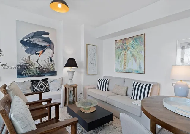 Photo 3 of Sale Pending at 1100 West Ave #427, Miami Beach, FL 33139 | MLS# A12025956 | Listing updated on 2026-09-10