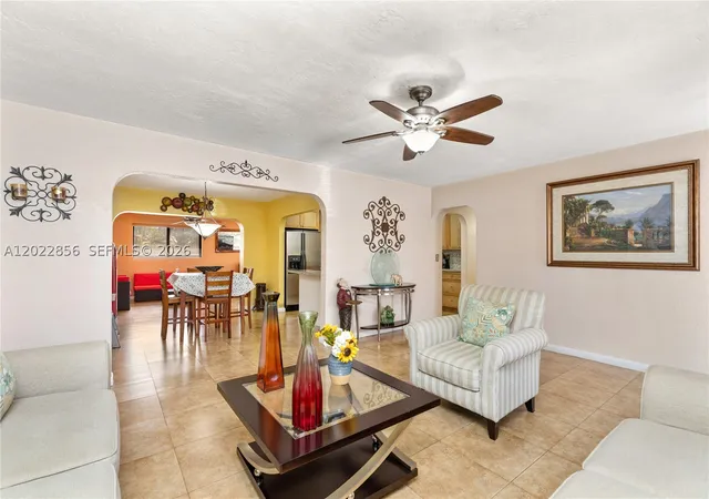 Photo 2 of Sale Pending at 321 Nw 96th Ave, Pembroke Pines, FL 33024 | MLS# A12022856 | Listing updated on 2026-09-08
