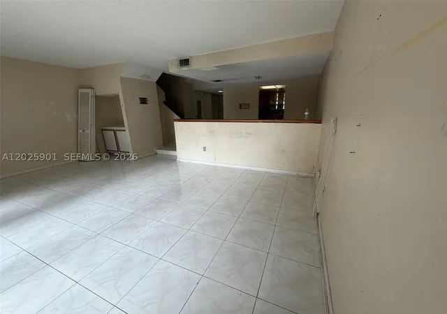 Photo 4 of Townhouse for sale at 20603 Nw 15Th Ave #8-1, Miami Gardens, FL 33169 | MLS# A12025901 | Listing updated on 2026-08-28