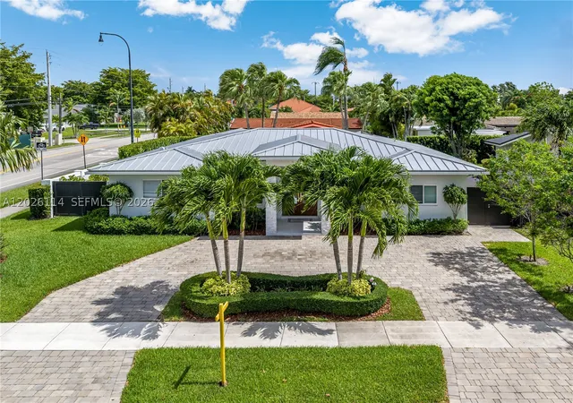 Photo 1 of Single family home for sale at 9641 Sw 66th St, Miami, FL 33173 | MLS# A12026114 | Listing updated on 2026-09-01