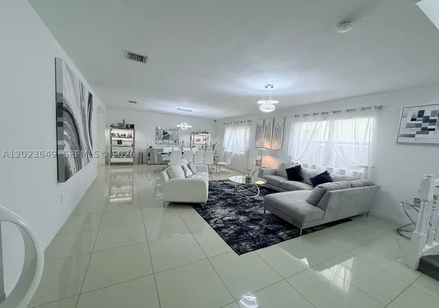 Photo 3 of Single family home for sale at 9907 Nw 87th Ter, Doral, FL 33178 | MLS# A12023649 | Listing updated on 2026-09-09