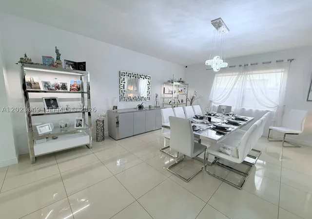 Photo 4 of Single family home for sale at 9907 Nw 87Th Ter, Doral, FL 33178 | MLS# A12023649 | Listing updated on 2026-09-09