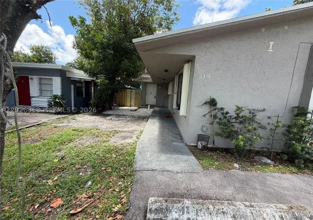 Photo 2 of Multi family home for sale at 6316 Lincoln St, Hollywood, FL 33024 | MLS# A12026353 | Listing updated on 2026-09-01