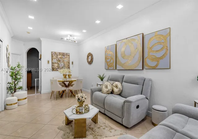 Listing Photo 5 - Condo for sale in building located at 13268 Old Biscayne Dr, Miami, FL 33033 - Unit #204