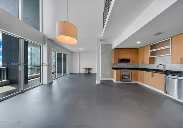 Photo 3 of Condo for sale at 60 Sw 13Th St #4404, Miami, FL 33130 | MLS# A12026589 | Listing updated on 2026-09-18