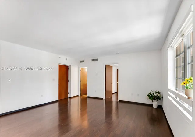 Photo 4 of Condo for sale at 435 21St St #212, Miami Beach, FL 33139 | MLS# A12026506 | Listing updated on 2026-09-21