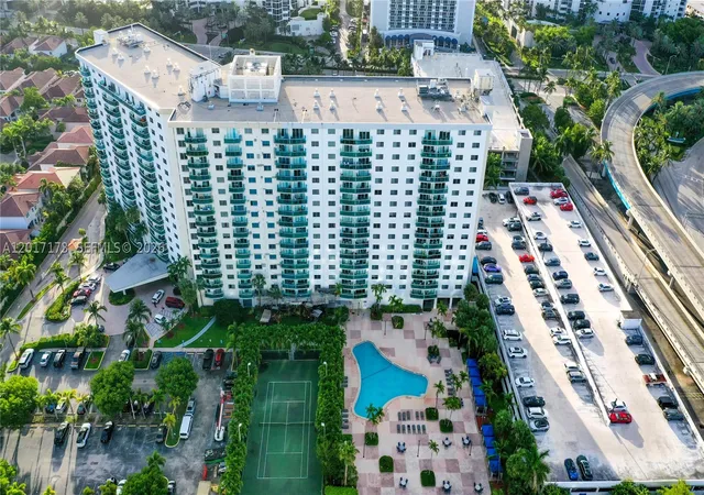 Photo 2 of Condo for sale at 19370 Collins Ave #621, Sunny Isles Beach, FL 33160 | MLS# A12017173 | Listing updated on 2026-09-01