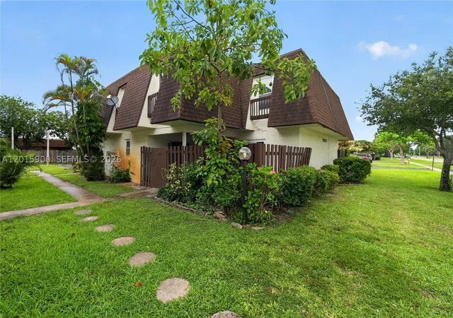 Townhouse for sale at 7913 Tam Oshanter Blvd #0, North Lauderdale, FL 33068 | MLS# A12015900
