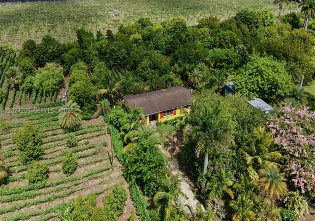 Photo 2 of Single family home for sale at 25800 Sw 199th Ave, Homestead, FL 33031 | MLS# A12027268 | Listing updated on 2026-08-29