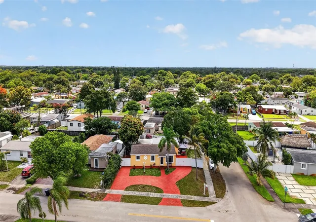 Photo 1 of Single family home for sale at 1440 N 68th Ave, Hollywood, FL 33024 | MLS# A12027098 | Listing updated on 2026-08-29