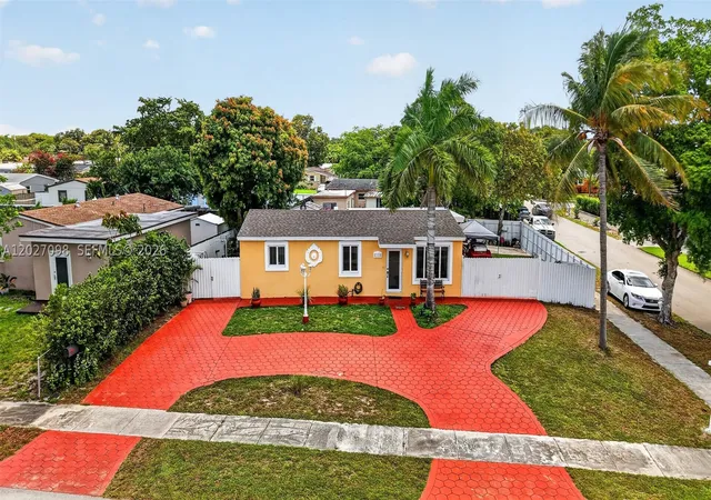 Photo 2 of Single family home for sale at 1440 N 68th Ave, Hollywood, FL 33024 | MLS# A12027098 | Listing updated on 2026-08-29