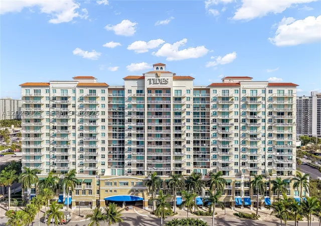 Photo 3 of Condo for sale at 3020 Ne 32nd Ave #716, Fort Lauderdale, FL 33308 | MLS# A12025925 | Listing updated on 2026-09-08