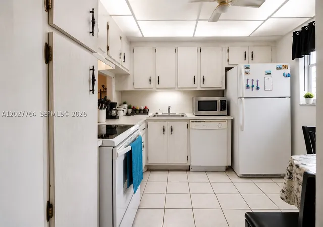 Photo 3 of Condo for sale at 3050 Holiday Springs Blvd #305, Margate, FL 33063 | MLS# A12027764 | Listing updated on 2026-10-05