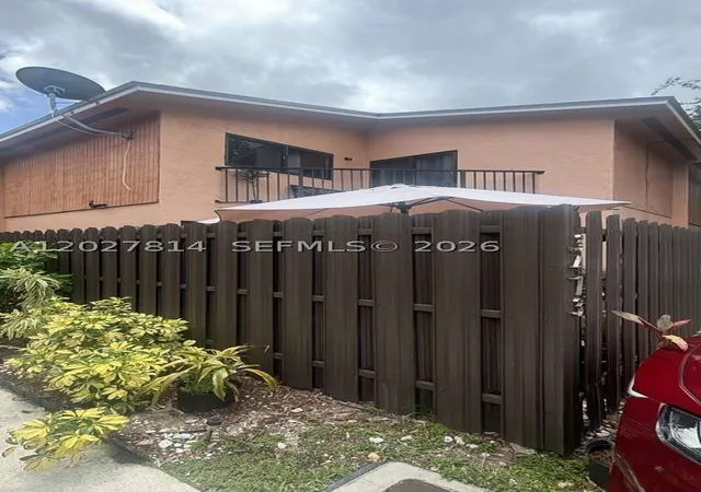 Photo 1 of Sale Pending at 3473 Sw 52nd Ave, Pembroke Pines, FL 33023 | MLS# A12027814 | Listing updated on 2026-08-26