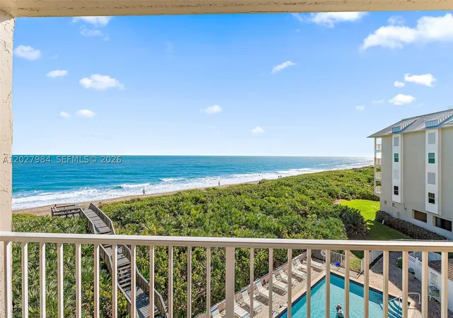 Photo 2 of Condo for sale at 429 Ne Tradewind Ln #305, Stuart, FL 34996 | MLS# A12027984 | Listing updated on 2026-09-17