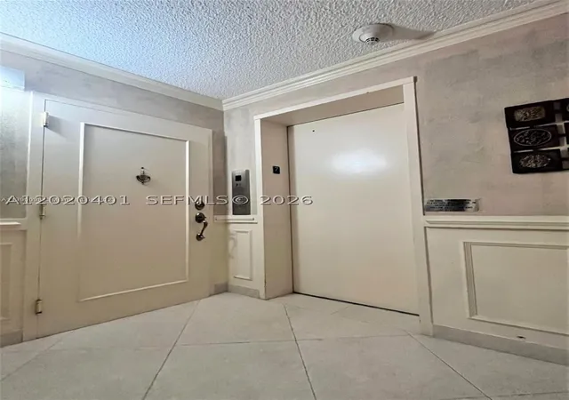 Listing Photo 4 - Condo for sale in building located at 1901 N Ocean Blvd, North Lauderdale, FL 33305 - Unit #4D