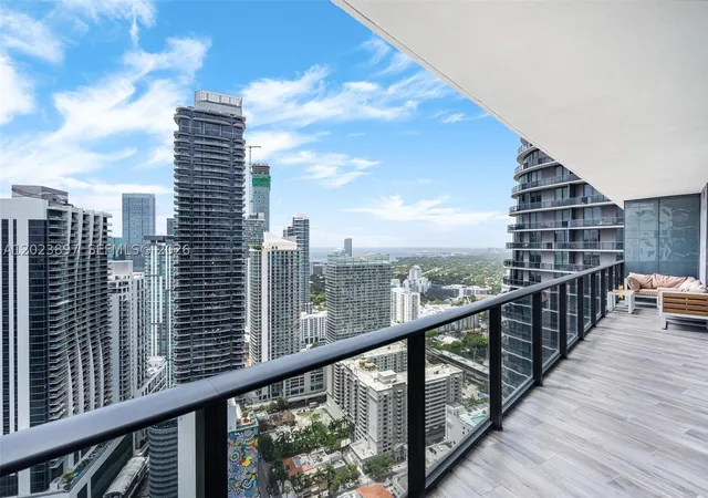 Photo 3 of Condo for sale at 801 S Miami Ave #4302, Miami, FL 33130 | MLS# A12023897 | Listing updated on 2026-09-09