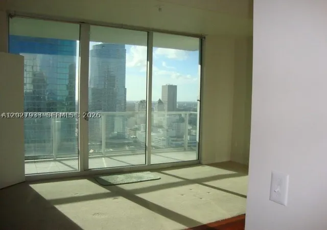 Photo 4 of Condo for sale at 300 S Biscayne Blvd #T-2909, Miami, FL 33131 | MLS# A12027933 | Listing updated on 2026-09-10